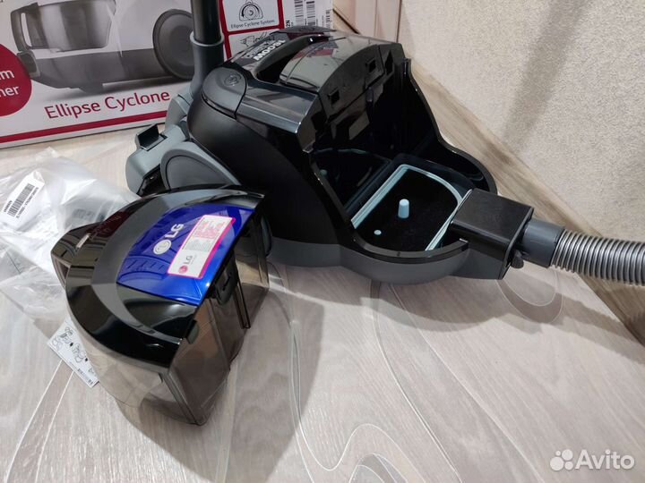 Пылесос Lg Новый с контейнером мощный