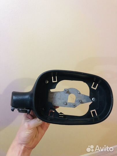 Зеркало бокового вида Renault Symbol правое