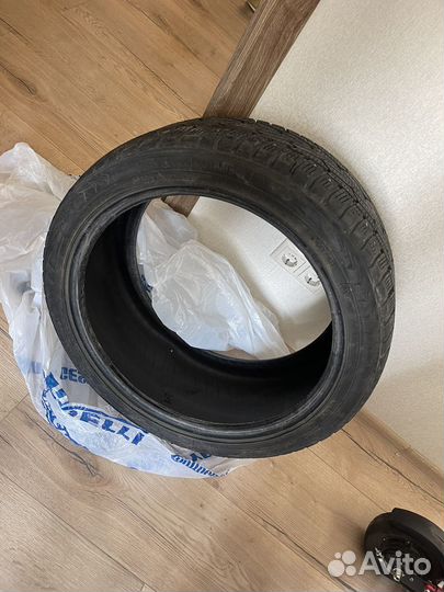 Nokian Tyres Hakkapeliitta 9 255/40 R19 100T