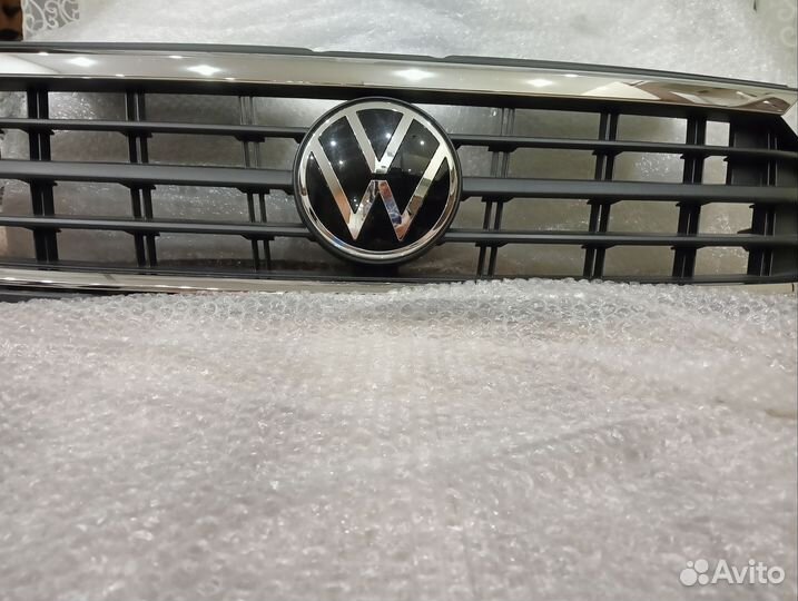 Решетка радиатора на Volkswagen polo с 2020г