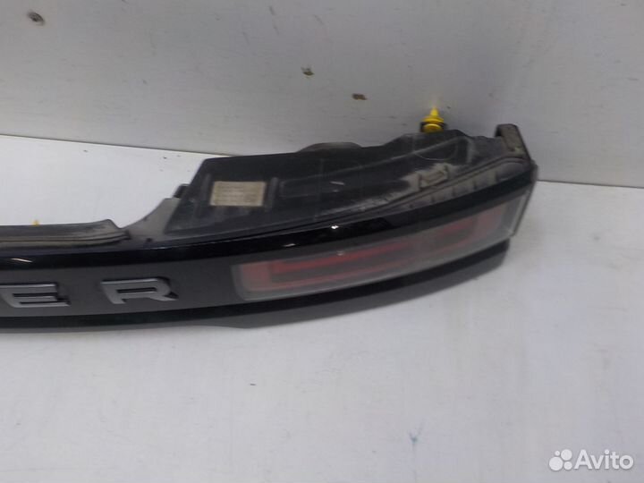 Фонарь задний внутренний правый Land Rover Range Rover