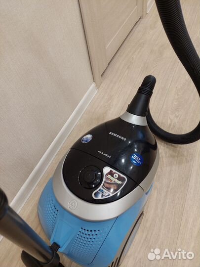 Пылесос Samsung SD9420 aquatic