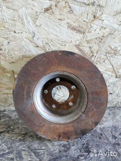 Тормозной диск передний Audi A6 C6 caha 2010