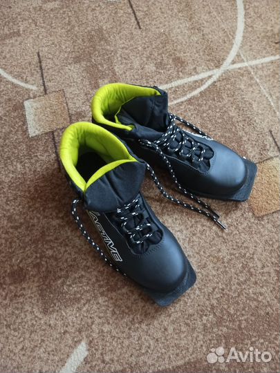 Беговые лыжи