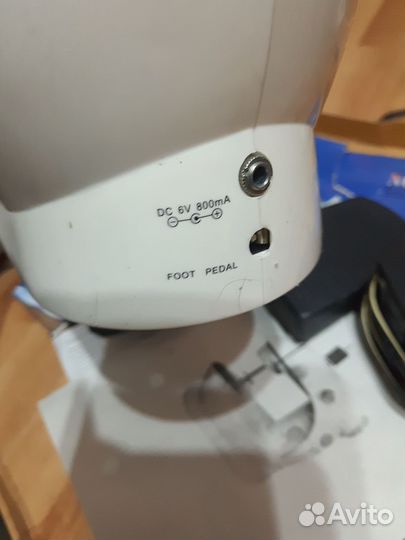 Мини швейная машинка