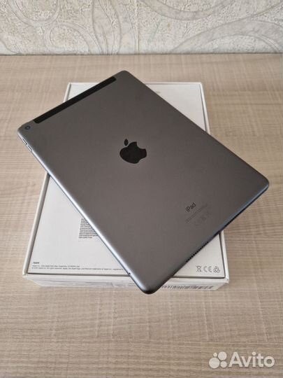 iPad 8 32GB LTE Gray