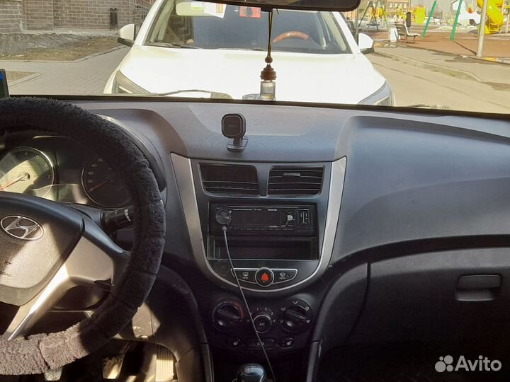 Hyundai Solaris 1.4 МТ, 2014, 418 886 км