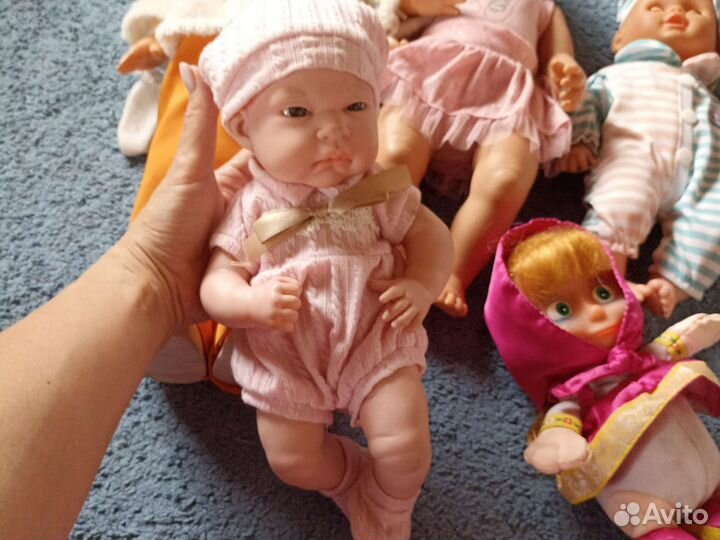 Кукла и пупсы