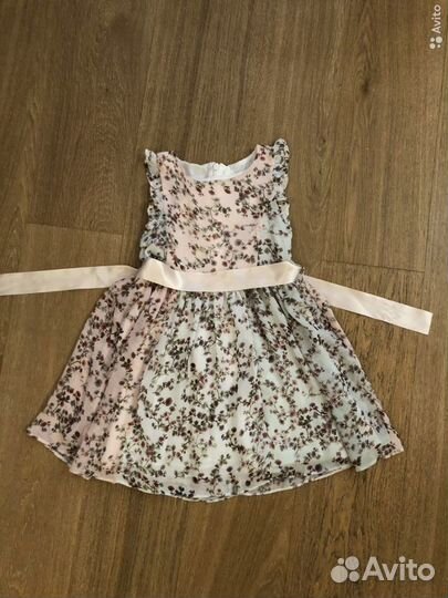 Платье праздничное 110