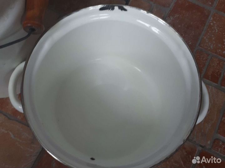 Бидон и кастрюля бу