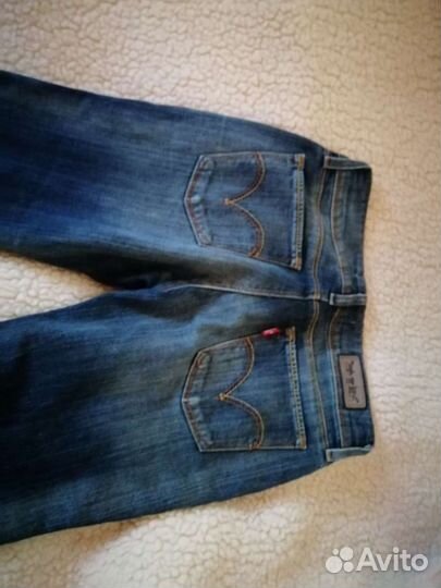 Джинсы levis