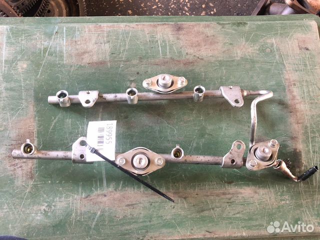 Топливная рампа Nissan VQ35DE