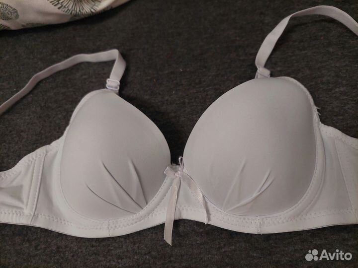 Бюстгалтер новый 36/80А (2ка)