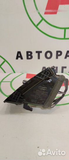 Воздуховод правый Nissan Murano Z50 VQ35DE 2008