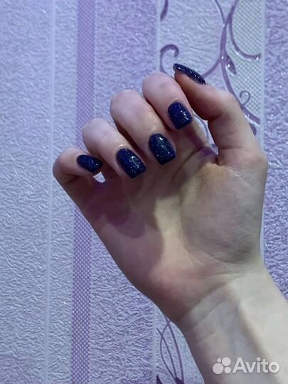 Модель на маникюр