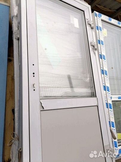 Двери 95х210 входные алюминиевые