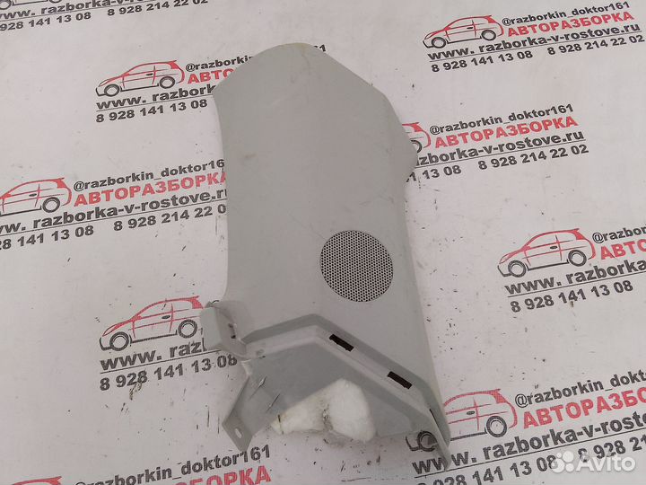 Обшивка задней правой стойки верхняя Mazda CX 7