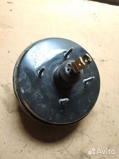 Toyota Avensis 2 Усилитель тормозов вакуумный