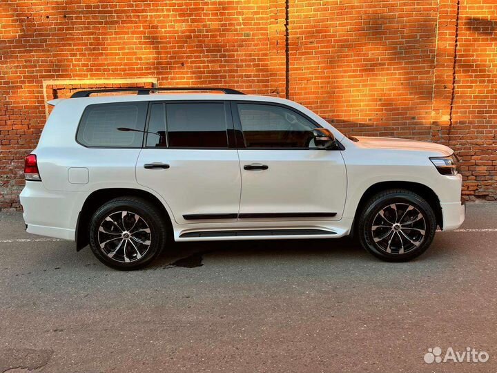 Toyota Land Cruiser 4.0 AT, 2021, 16 500 км