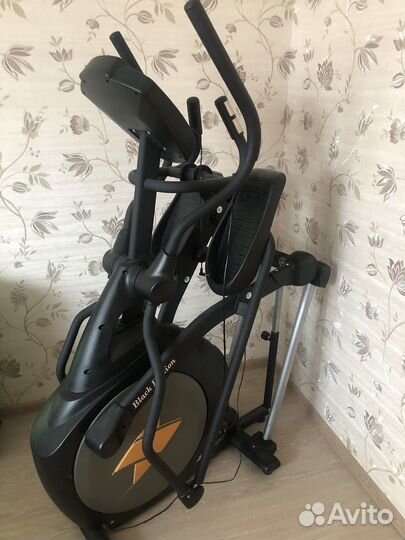 Эллиптический тренажер Spirit XE326