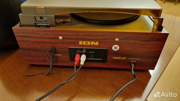 Виниловый проигрыватель ion trio lp