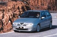 Alfa Romeo 145 I рестайлинг (1999—2001) Хетчбэк