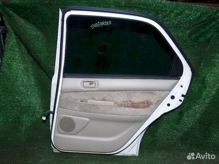 Дверь задняя правая Toyota Vista Ardeo SV50