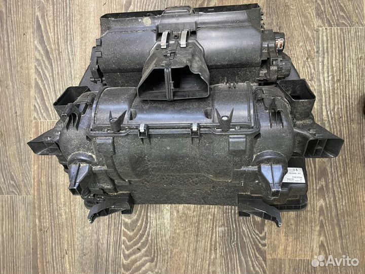 Корпус отопителя BMW 5 E60/E61