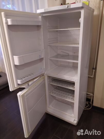 Холодильник indesit