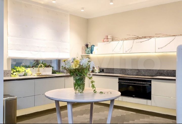 2-к. квартира, 90 м², 9/19 эт.