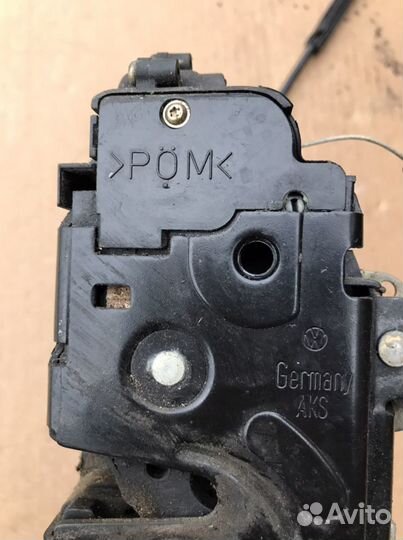 Замок двери передней правой Skoda Octavia A4(229)