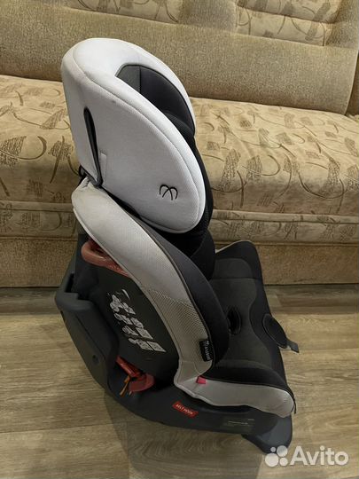 Детское автокресло Ailebebe Carmate Swing Moon