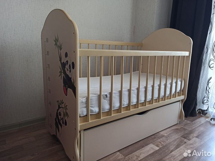 Детская кровать маятник с ящиком и матрасом