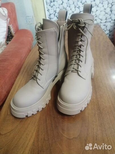 Обувь женская 38 размер