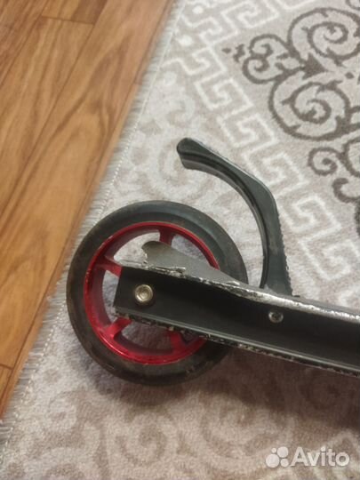 Трюковой самокат б/у