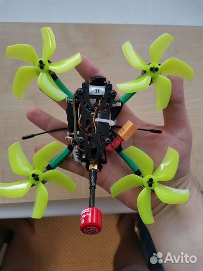 Продам квадрокоптер FPV 3 дюйма