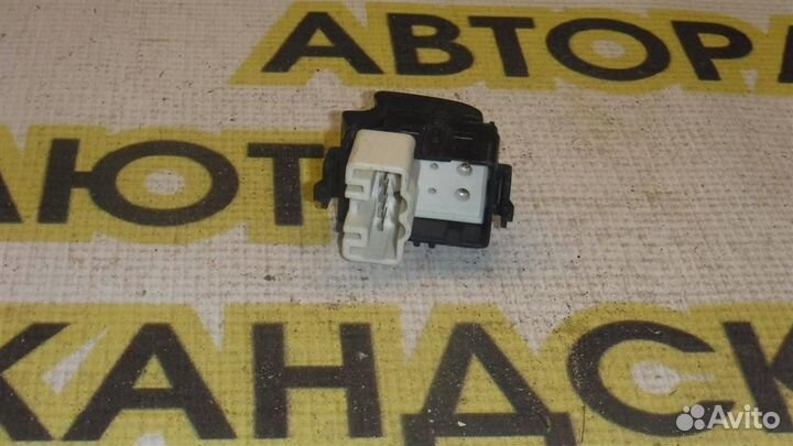 Кнопка стеклоподъемника Toyota Camry XV30 2001-20