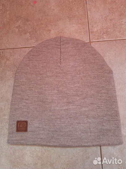 Шапка женская вязаная