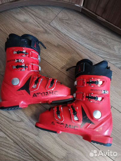 Горнолыжные ботинки atomic 21,5, 22,5, 23,5