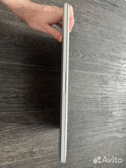 Клевый Apple MacBook Pro Retina 15 i7 256 ssd