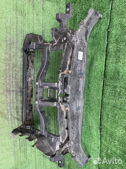 Телевизор (рамка радиатора) Volkswagen Passat b6 3