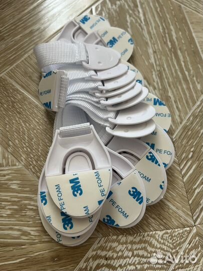 Блокиратор для мебели от детей