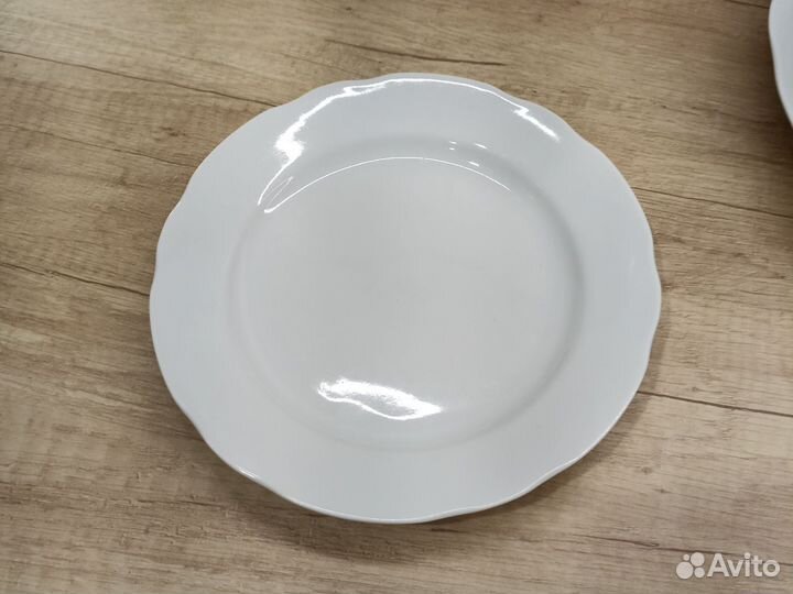 Тарелки белые фарфор комплект