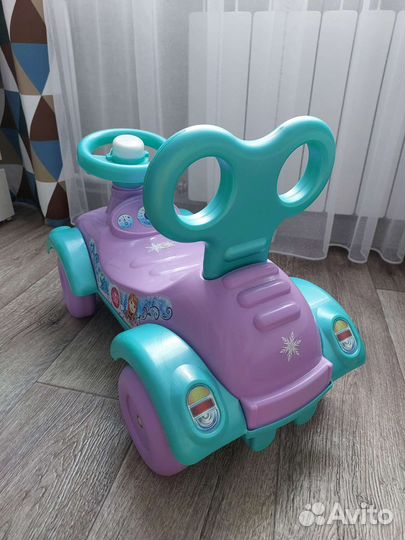 Машинка каталка для девочки