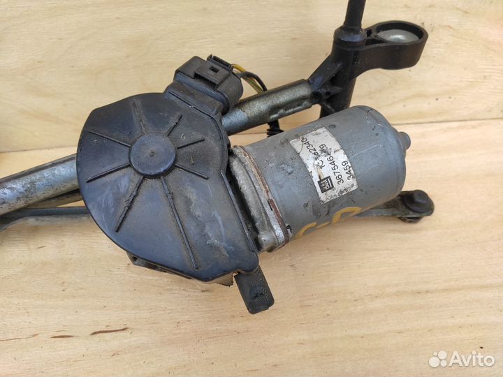 Мотор стеклоочистителя лобового стекла Corsa D