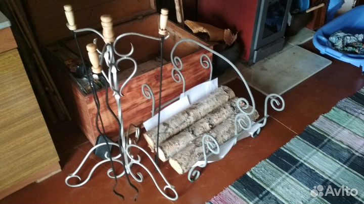 Набор для камина и дровница