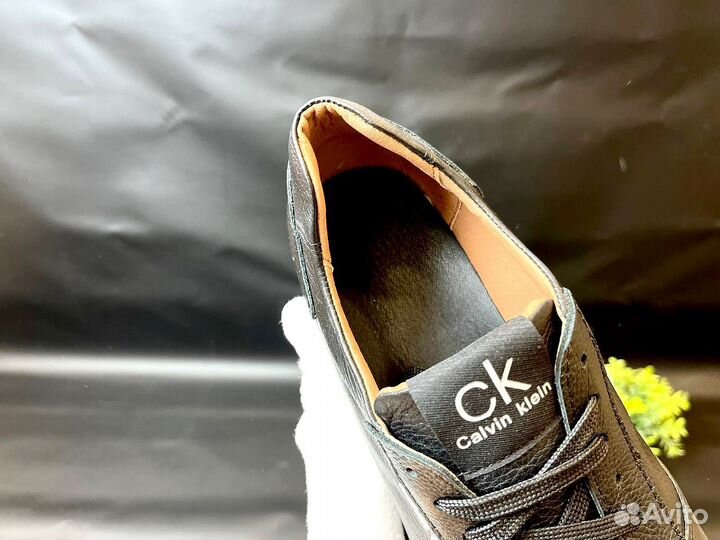 Кроссовки Calvin Klein эргономичные