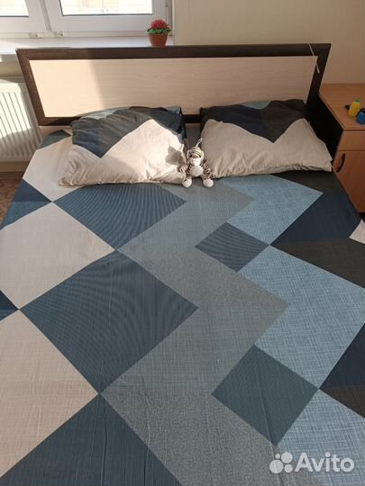 Кровать б/у