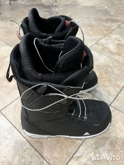 Сноубордические ботинки burton 9