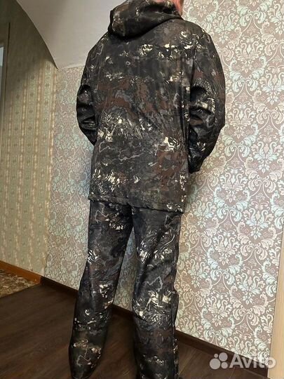 Камуфляжный костюм